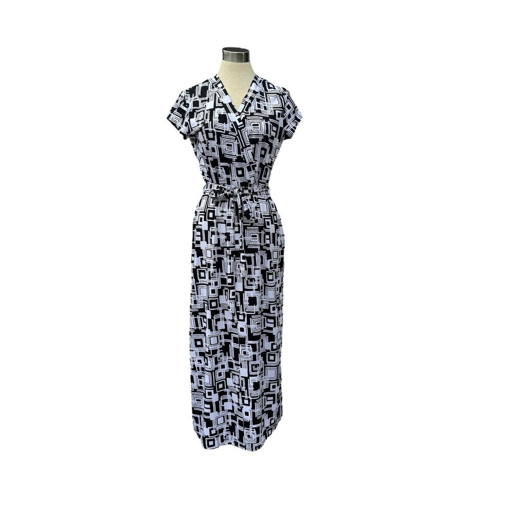 Karin Stevens Large Black & White Maxi Dress